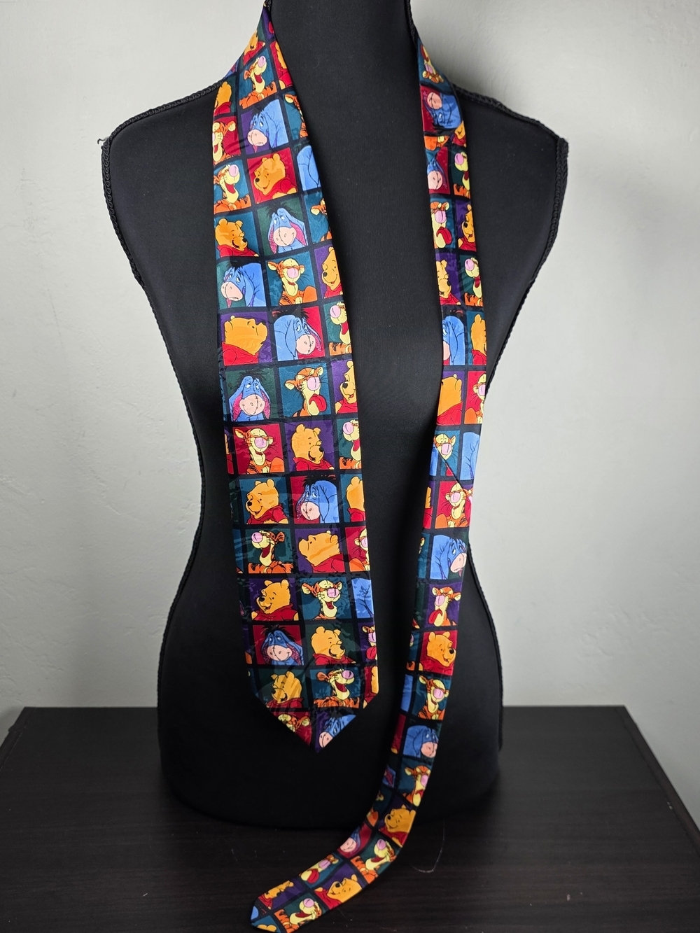 90s Disney Winnie the Pooh Tigger Eeyore Piglet Necktie